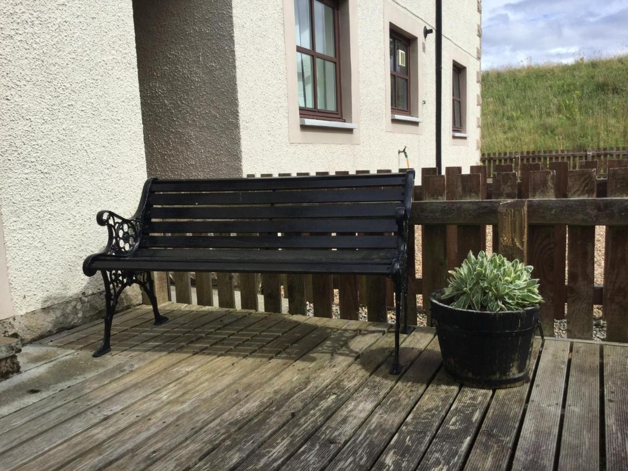 Two-Bedroom Apartment - Golf View Free Parking Inverness Extérieur photo