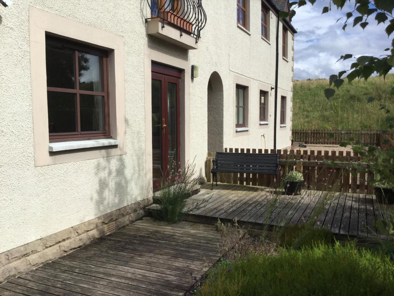 Two-Bedroom Apartment - Golf View Free Parking Inverness Extérieur photo