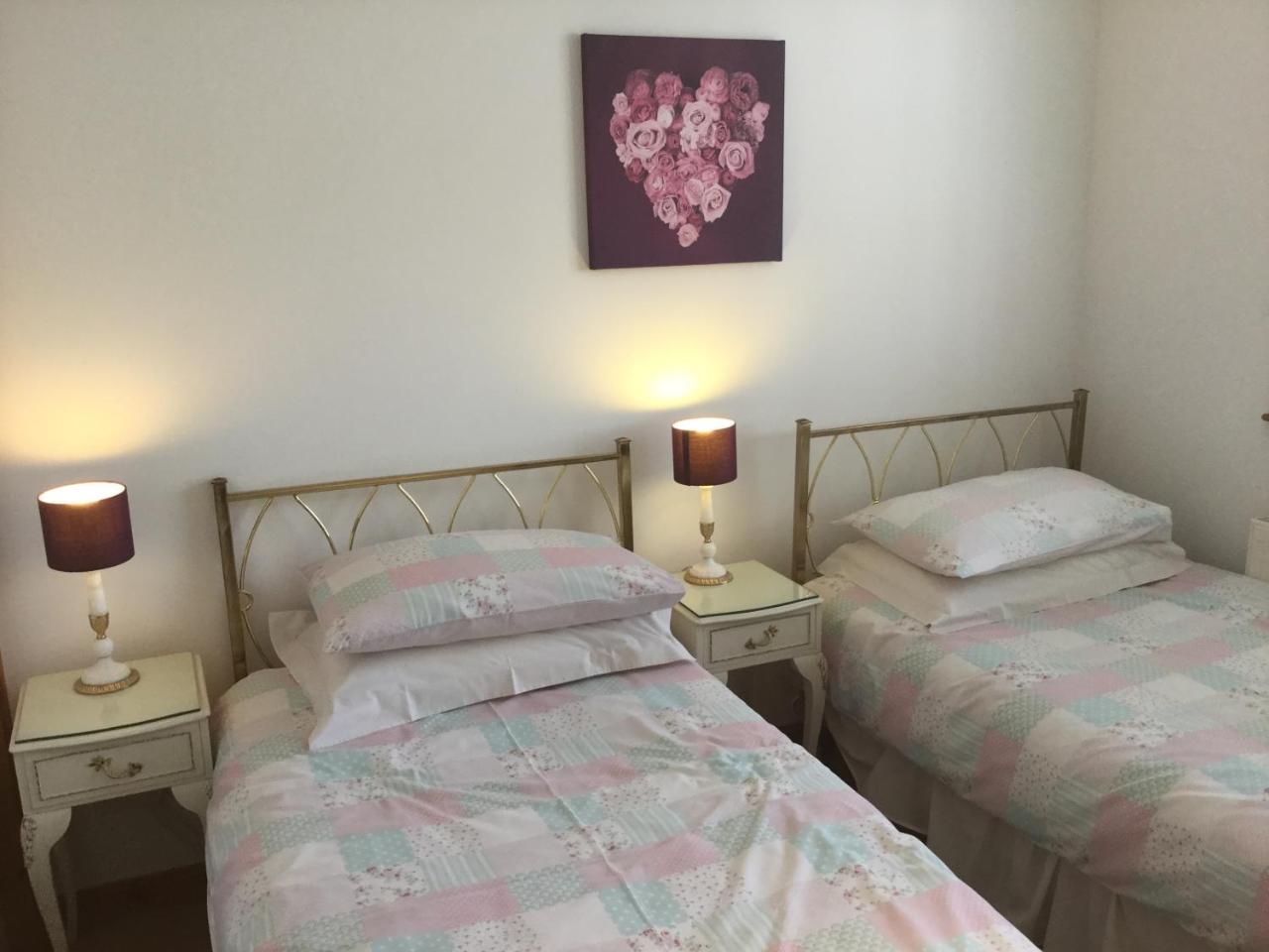 Two-Bedroom Apartment - Golf View Free Parking Inverness Extérieur photo
