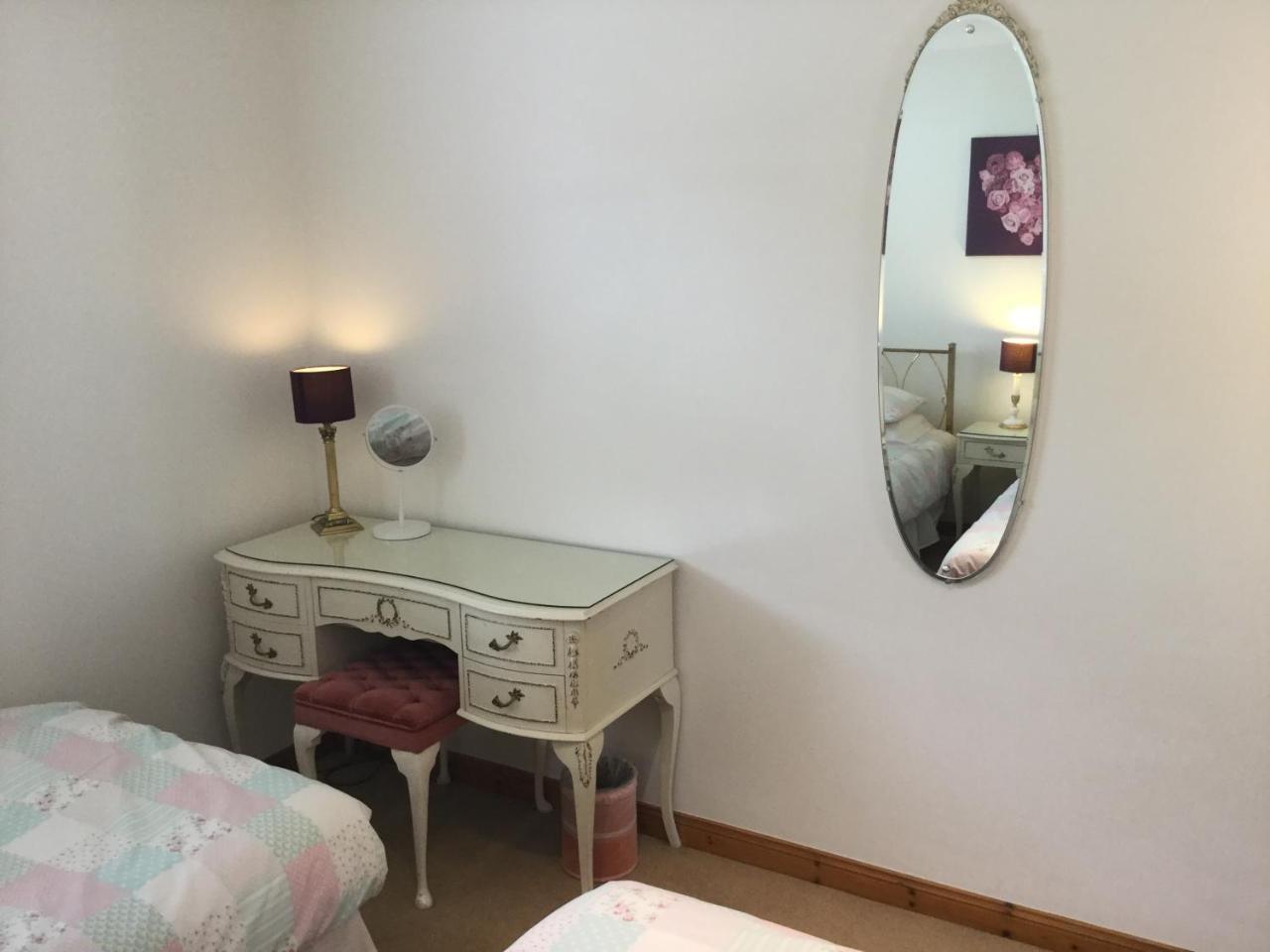 Two-Bedroom Apartment - Golf View Free Parking Inverness Extérieur photo